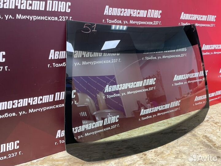 Лобовое стекло переднее Renault Logan