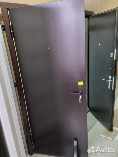 Дверь входная утепленная