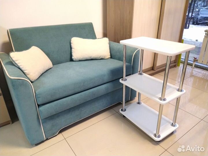 Этажерка косметологическая тележка на колёсиках