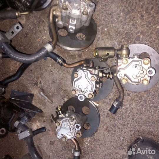 Infiniti FX45 гидроусилител руля