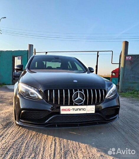 Бампер + решетка радиатора GT C-Class