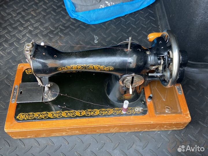 Швейная машина