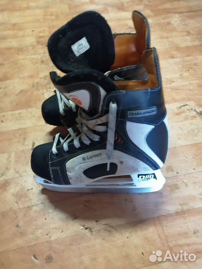 Продам коньки