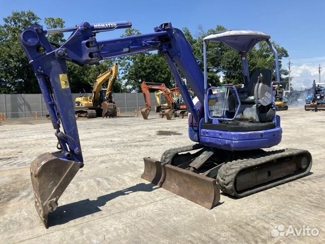 Мини-экскаватор Komatsu PC38UU-3, 2000