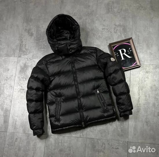 Зимние куртки Moncler