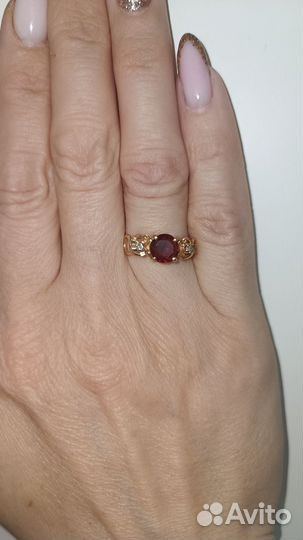Золотые серьги и кольцо 585