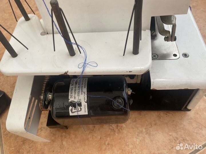 Оверлок бытовой бу