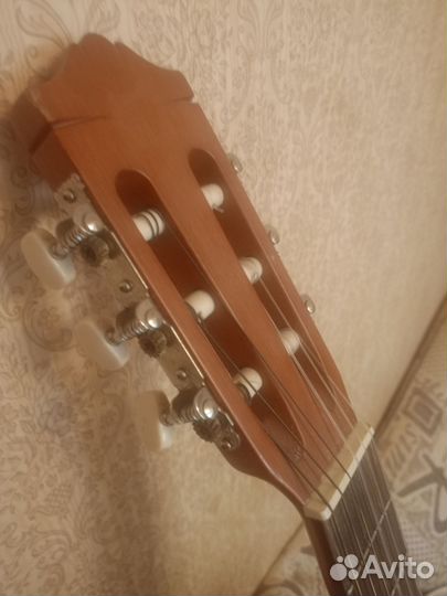 Классическая гитара yamaha c40m