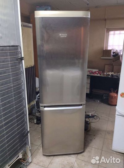 Холодильник аристон