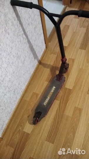Трюковой самокат Maxxpro