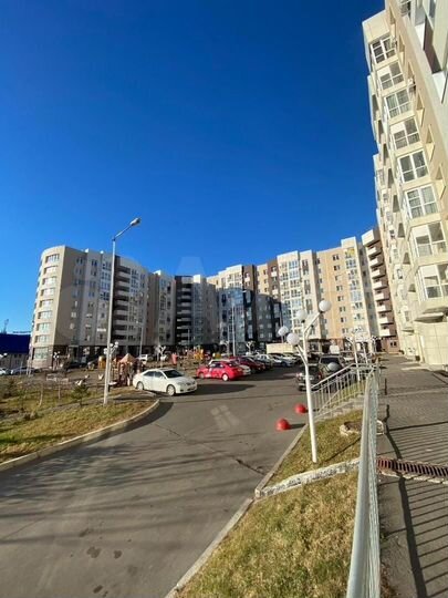 2-к. квартира, 76,2 м², 3/9 эт.