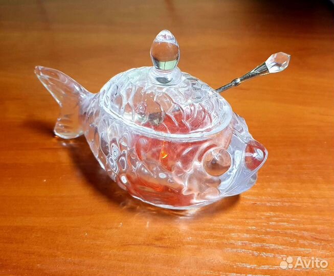 Икорница с ложкой