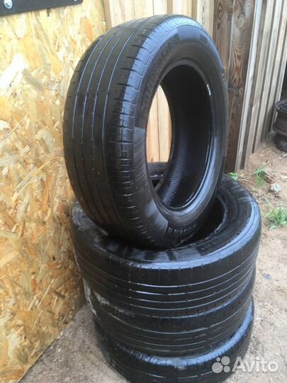 Continental ContiPremierContact 215/60 R16