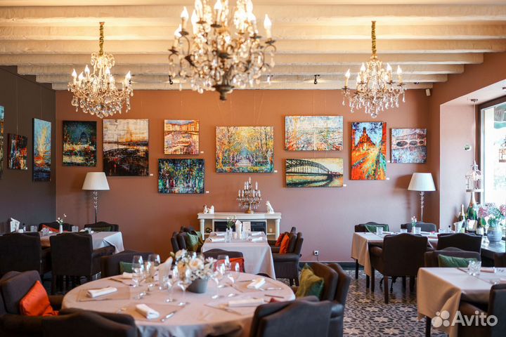 Хостес (ресторан премиум-класса Марсельеза)