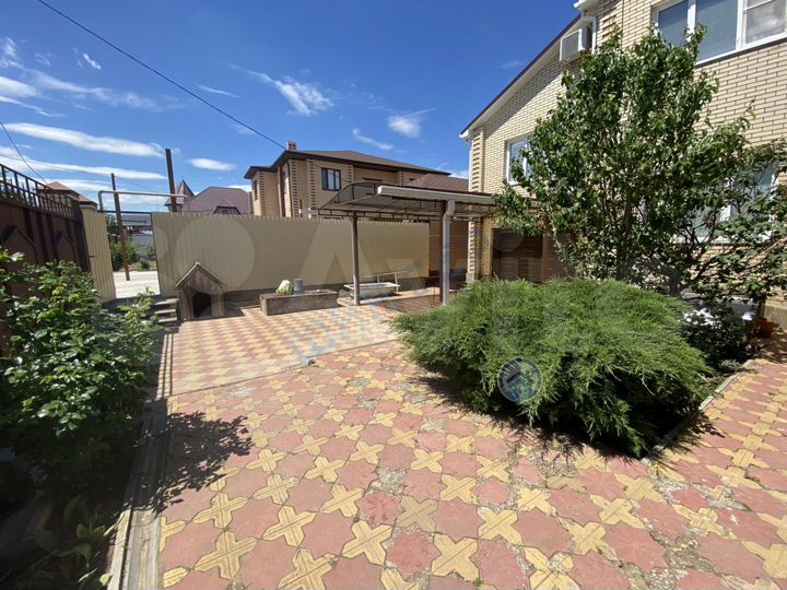 Дом 349,8 м² на участке 6,26 га