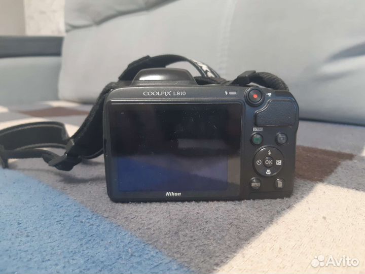 Зеркальный фотоаппарат Nikon Coolpix L810