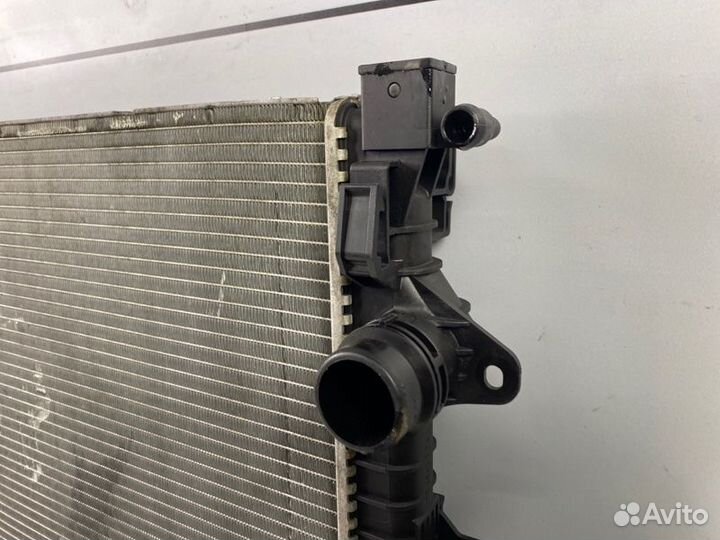 Радиатор охлаждения двигателя Volvo S60 II