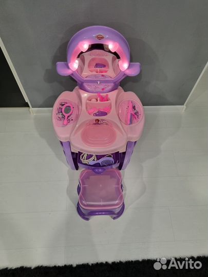 Детский столик и стульчик