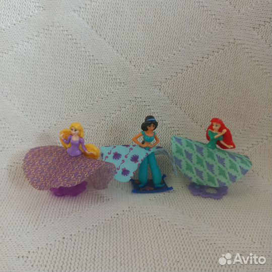 Игрушки из киндера (Барби, Принцессы и др.)