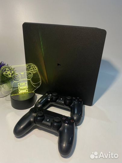 Sony PS4 slim 500gb + 2 джоя + много игр