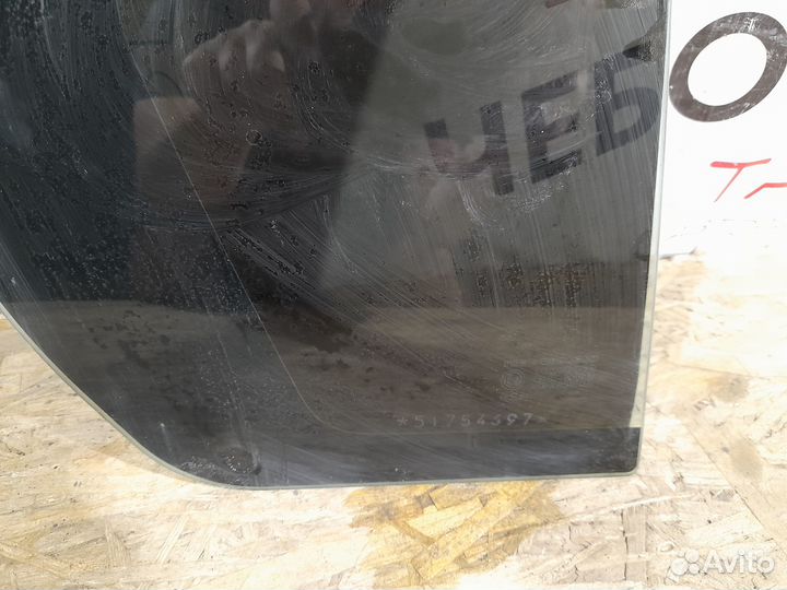 Форточка задняя правая Renault Logan 2 (2014-2022)
