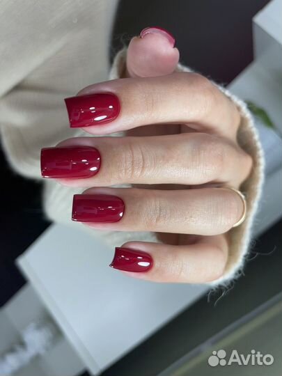 Маникюр педикюр