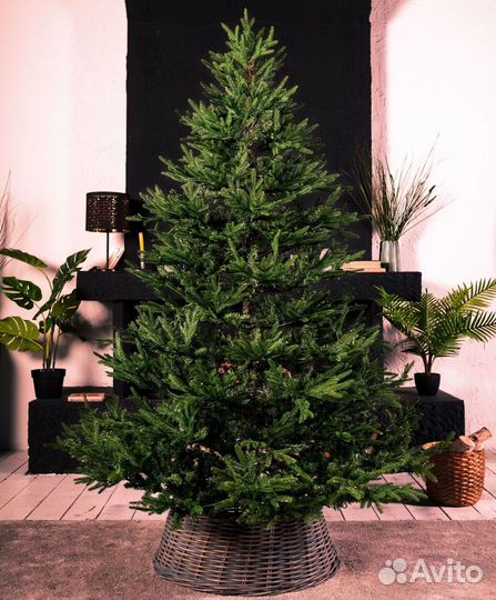 Елка искусственная