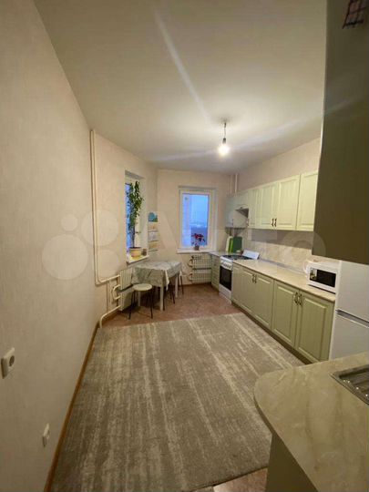 1-к. квартира, 42 м², 9/10 эт.