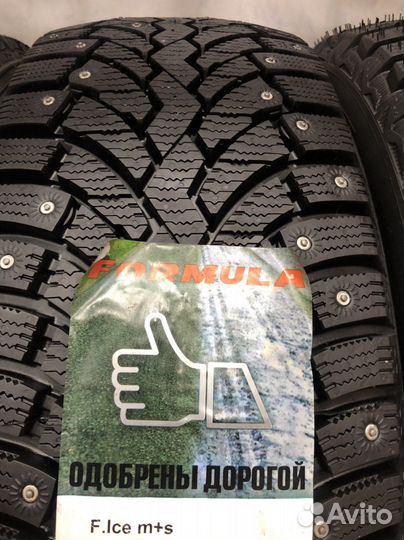 Pirelli Formula Ice 215/65 R16 98T