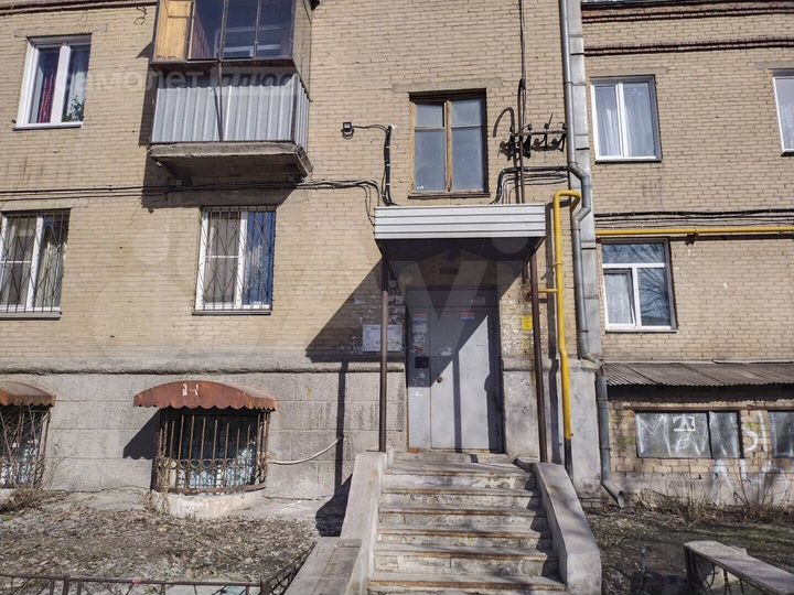 Комната 18 м² в 2-к., 1/3 эт.