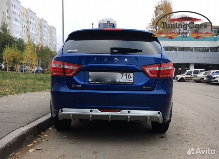 Диффузор на задний бампер под парктроники Лада Вес