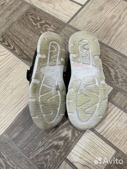 Туфли на девочку 28