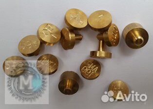 Изготовление плом,пломбираторов, плашек Гравировка
