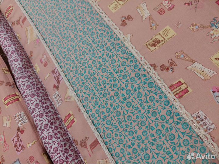 Бортики и постельное белье в кроватку