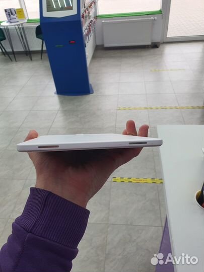 Samsung Galaxy Tab A 10.1 SM-T585 white