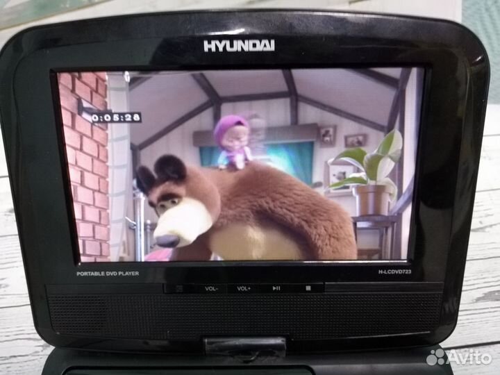 Портативный TB и dvd плеер Hyundai (на авто)