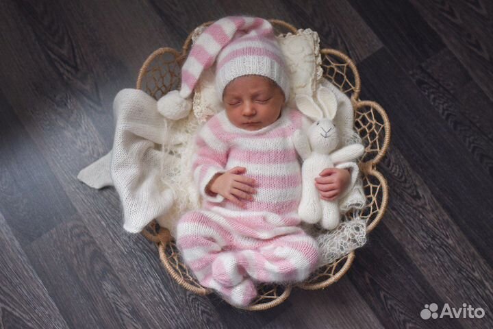 Розовый комбез для съемки новорожденных