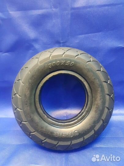 Литая покрышка для самоката 200х50