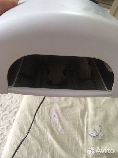 Лампа для сушки ногтей