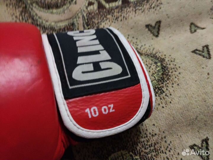 Боксерские перчатки