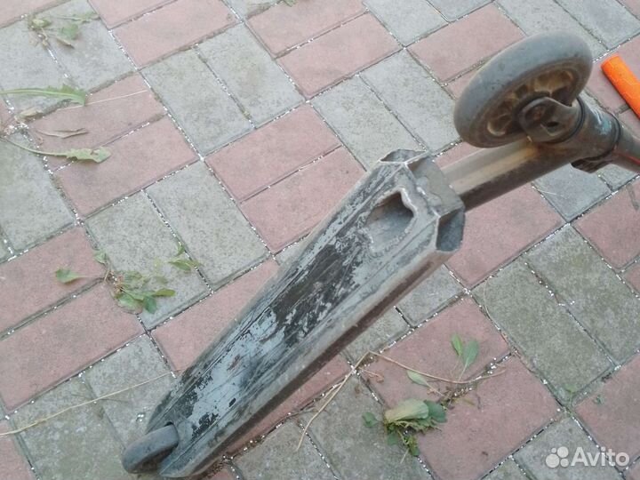 Самокат трюковой, состоянее хорошоее