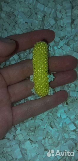 Мини амигуруми из бисера котик в костюме банана