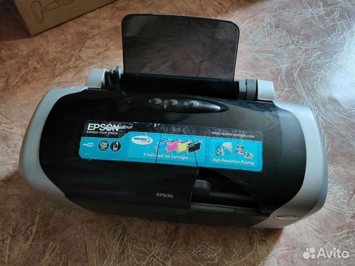 Цветной струйный принтер Epson stylus c87