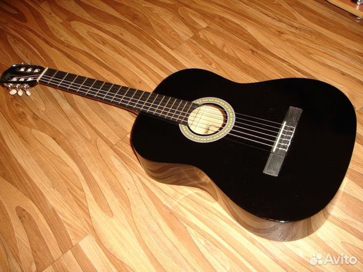 Классическая гитара 4/4, цвет Black