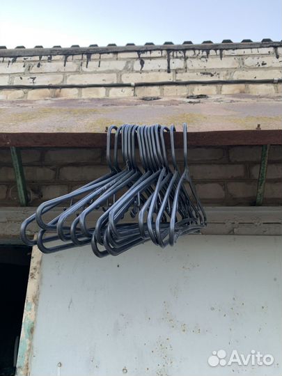 Вешалки плечики