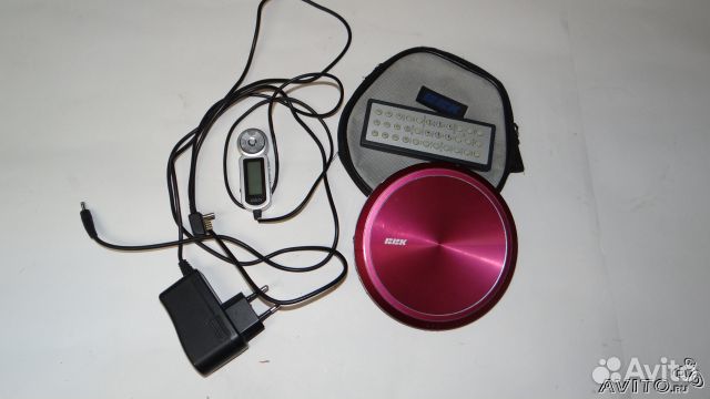 Портативный аудиоплеер CD MP3 с коллекцией дисков