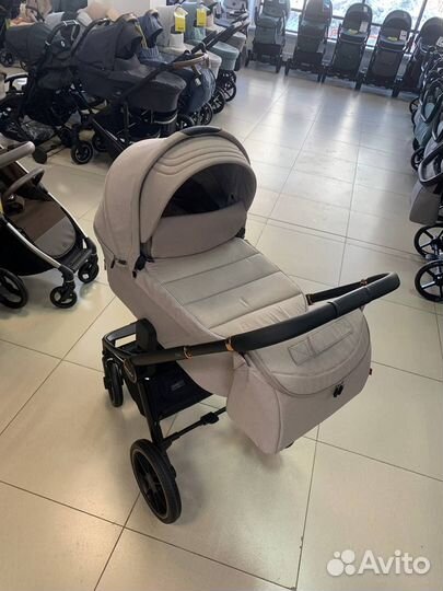 Коляска 2 в 1 Carrello Epica