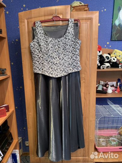 Продам платье вечернее