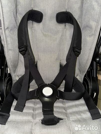 Bugaboo Bee5 Коляска Black / Mineral Light Grey