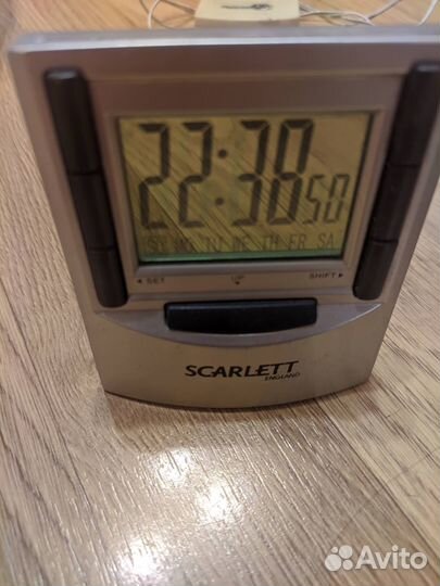 Часы с будильником Scarlett прозрачные